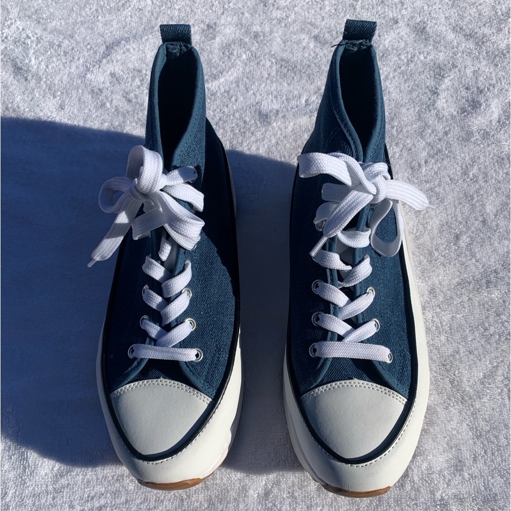 Women’s Rogue Helium Casual Shoes